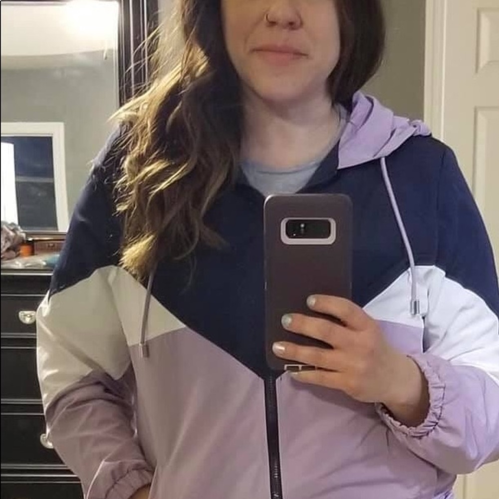 Windbreaker - Picture 4 of 6